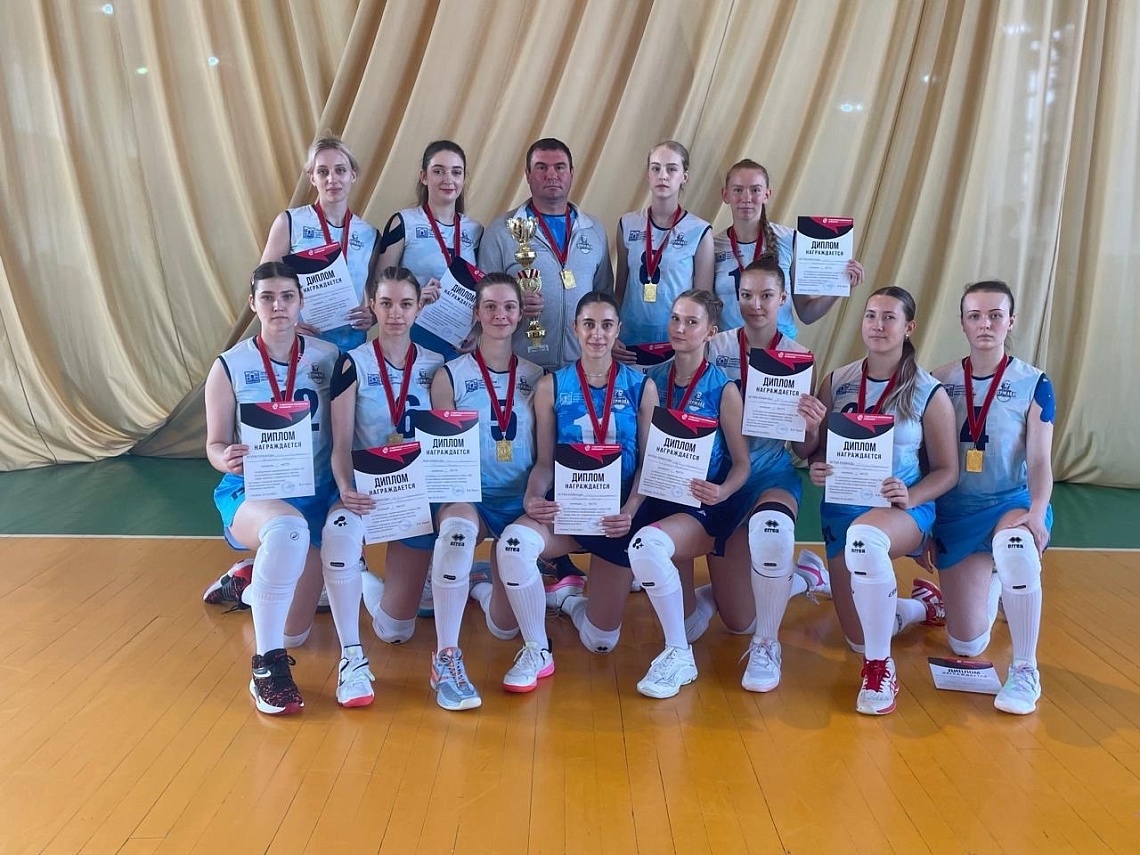 Две волейбольные команды Державинского – в финале Кубка СВА  фото детальные