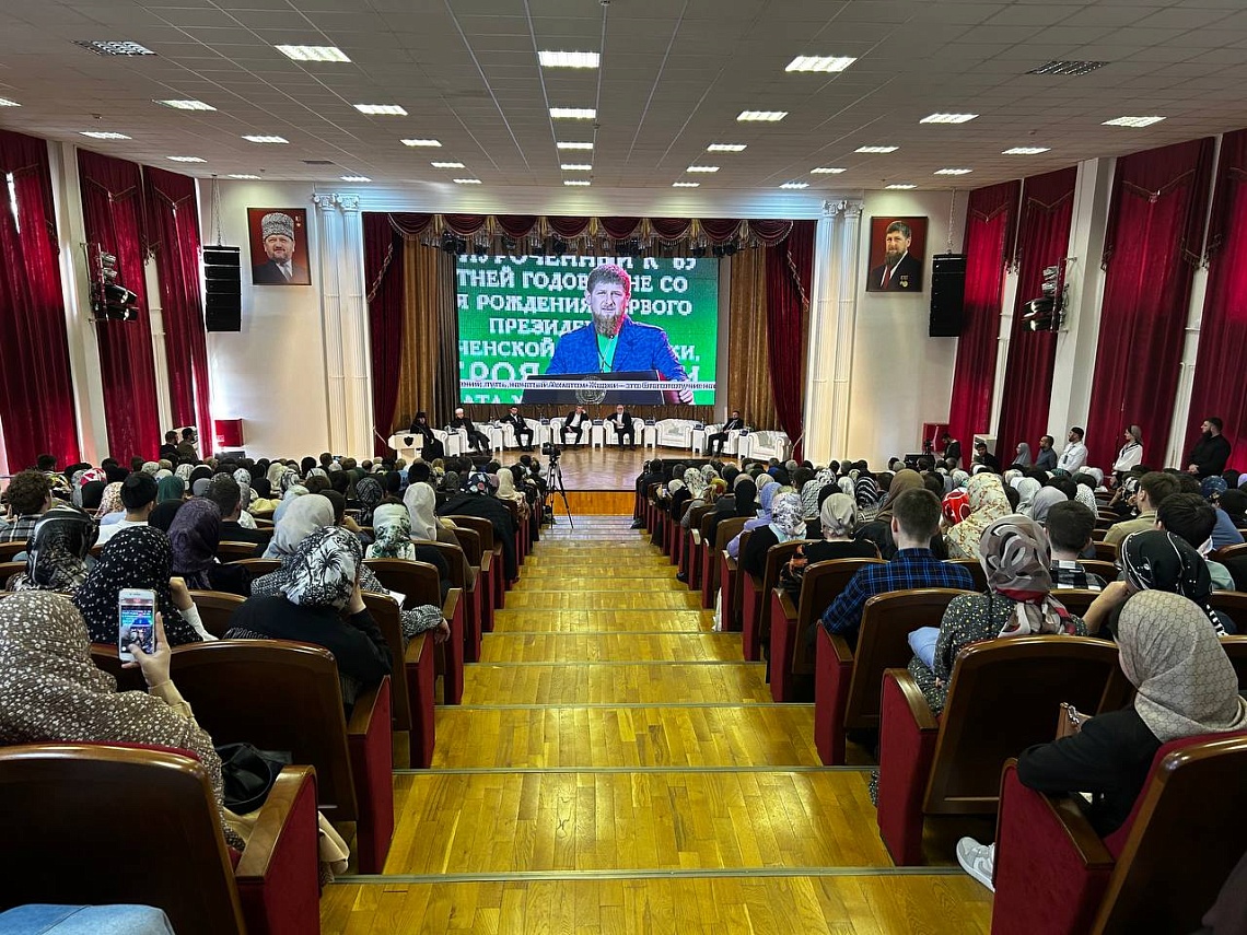 Державинский – участник Всероссийского научно-практического форума «Наш общий дом – Россия» фото детальные